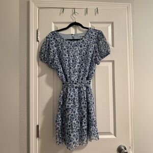 Blue short sleeve dress